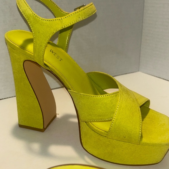 Nine West heels - Picture 2 of 13